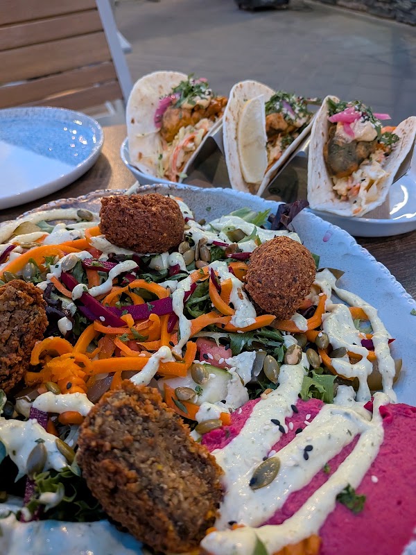 Nourish Bistro Banff 4