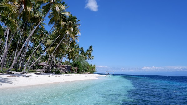 Pantai Poganda