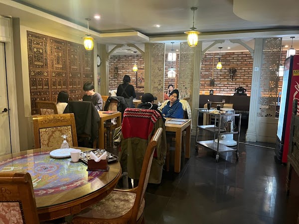 New Delhi Indian Restaurant 2