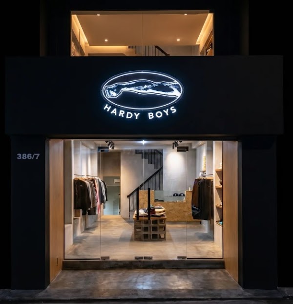 HARDY BOYS ® | Vietnam – Minimal & Versatile