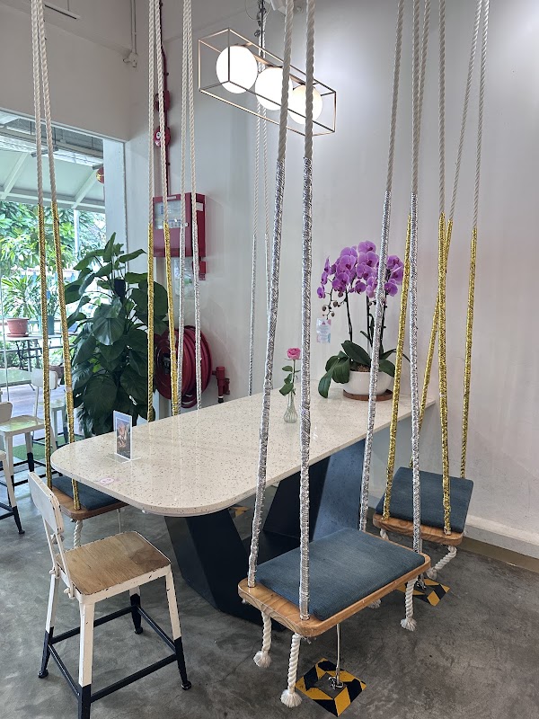 AM:PM CAFE 5