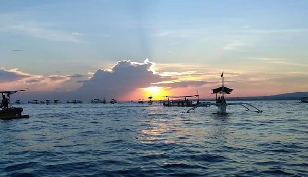Lovina Beach 3