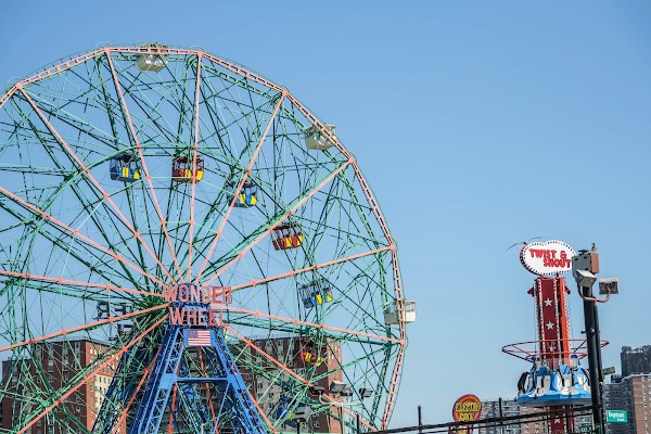 Deno's Wonder Wheel Amusement Park 1