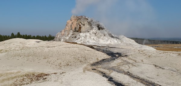 Firehole Lake Drive 4
