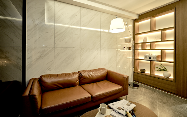 UH FLAT THE SEOCHO NEW WINGS 4