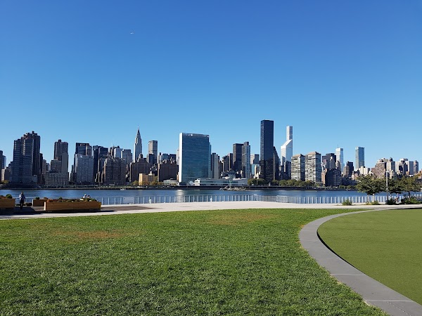 Hunter's Point South Park 5