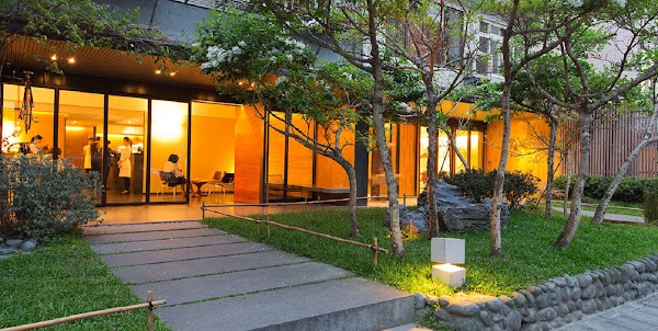 Sunny Hills Taipei Minsheng Park Store 3