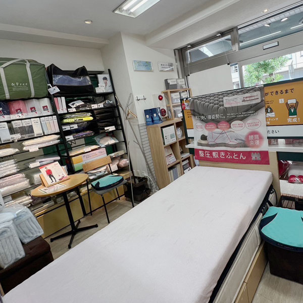 PILLOW STAND Meguro 4