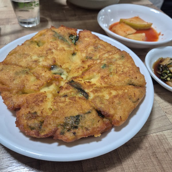 Yujin Restaurant 2