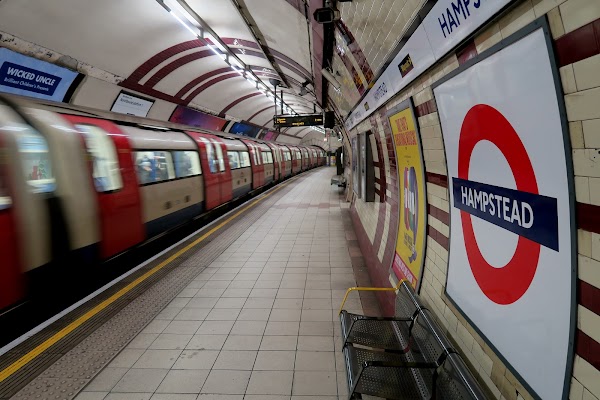 Hampstead Station 5