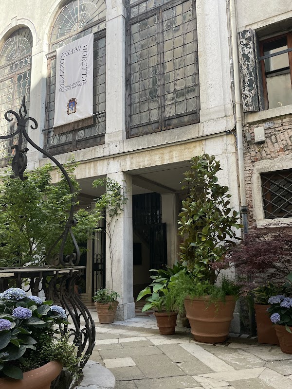Fondazione Dries Van Noten 2