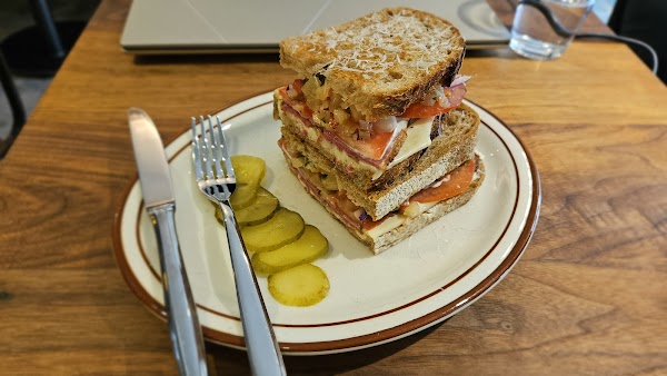 EASTERN Sandwich & Coffee 4