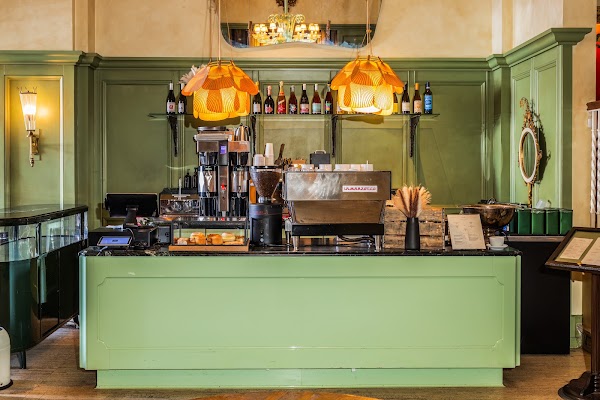 The Siren Café 1