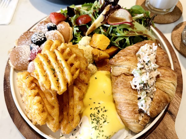 Light Cafe 4