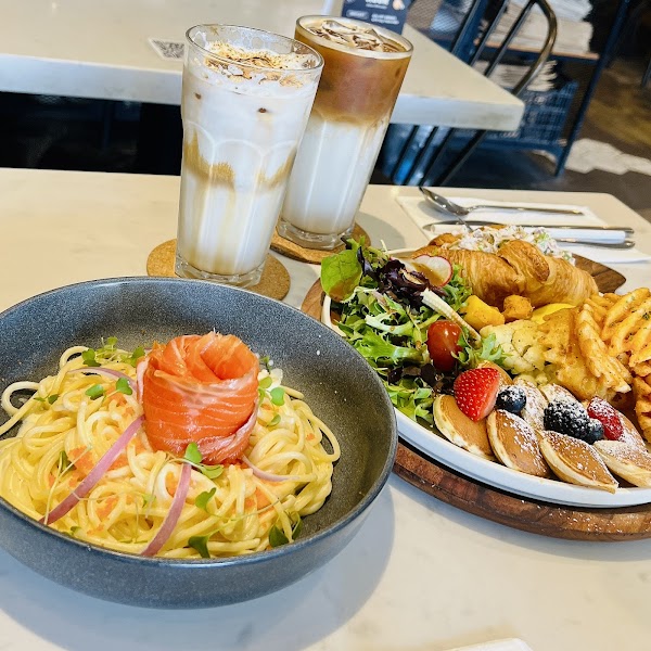 Light Cafe 2