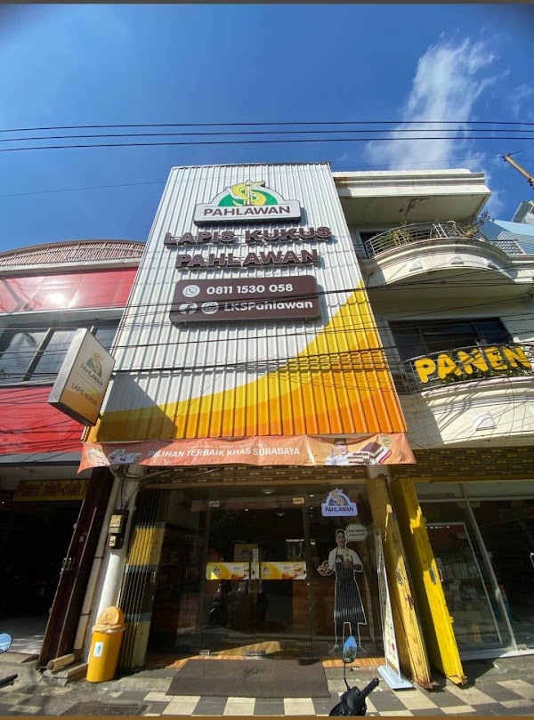 Lapis Kukus Pahlawan Genteng - Oleh oleh khas Surabaya