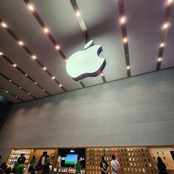 Oak Omotesando 3