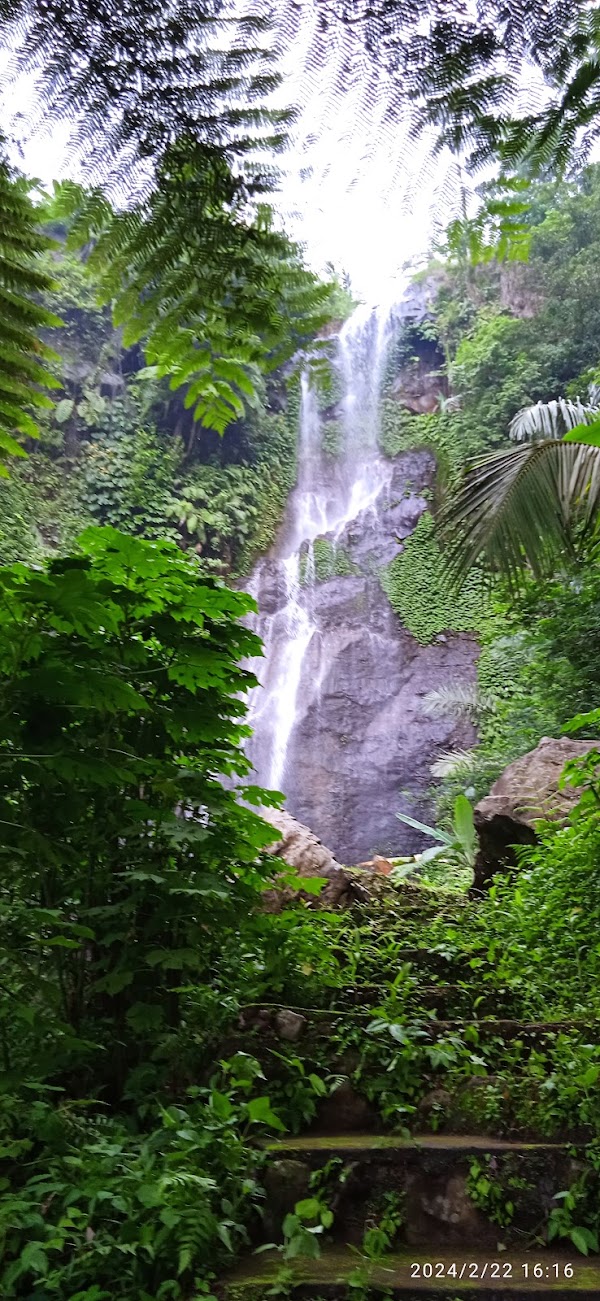 Bengbengan Waterfall