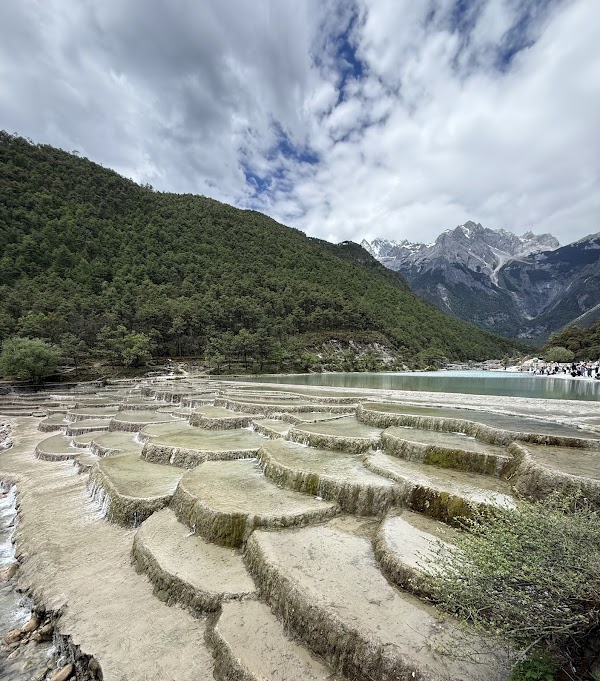 Jade Dragon Snow Mountain Resort