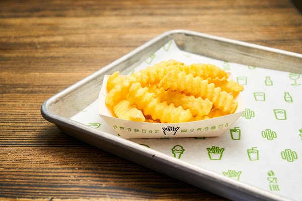 SHAKE SHACK Tokyo International Forum Shop 5