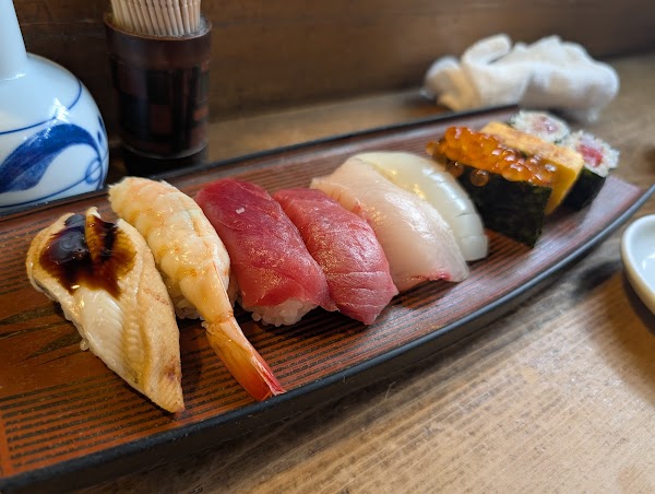Tsune Sushi 4