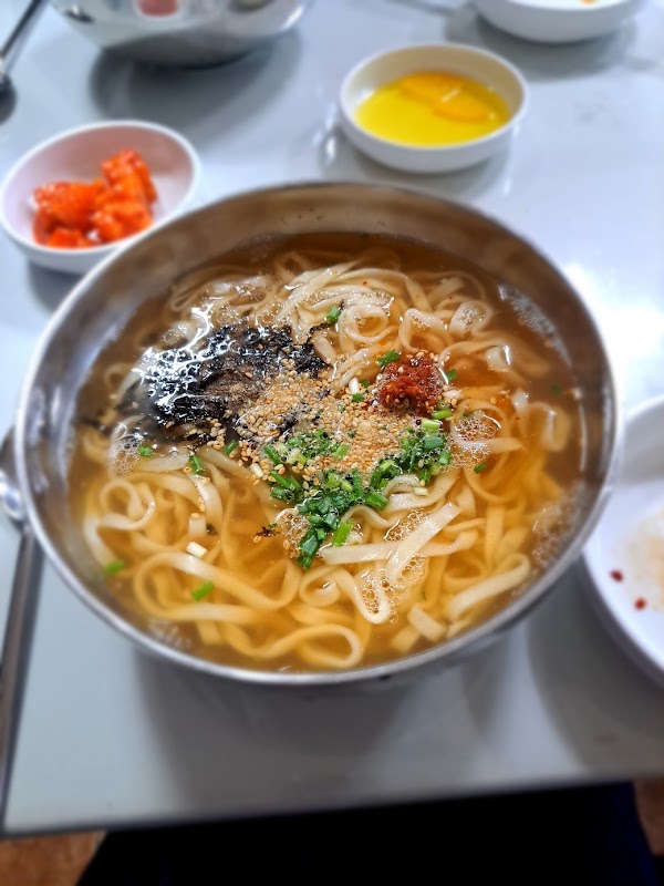 태산손만두칼국수 3