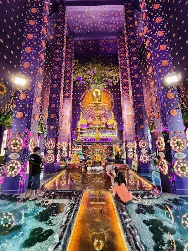 Wat Klang Khlong Watthana Ram 1
