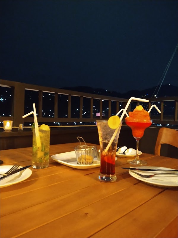 Hangout Late night Kandy 5
