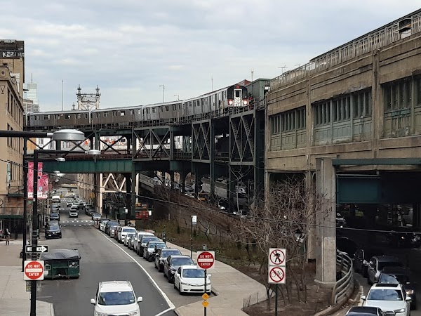 Queensboro Plaza Station 4