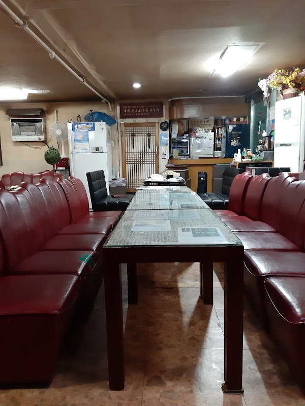 Traditional Teahouse Deoksugung