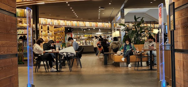 Mario Outlet 2