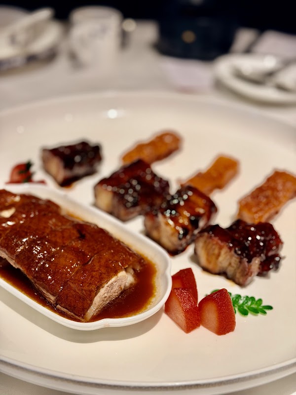 Bingsheng Seafood Restaurant 3