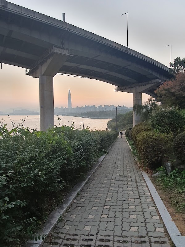 Cheongdam Underpass 2