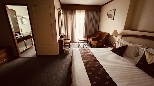 Grand Diamond Suites Hotel 5