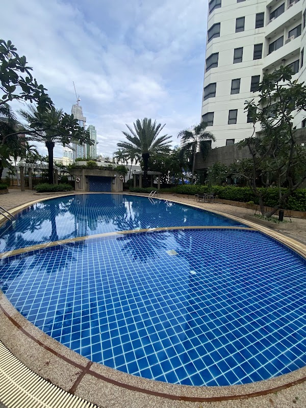 Grand Diamond Suites Hotel 4