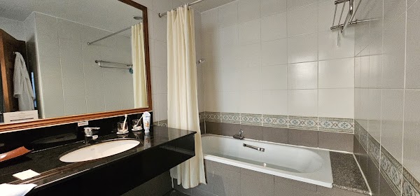Grand Diamond Suites Hotel 3