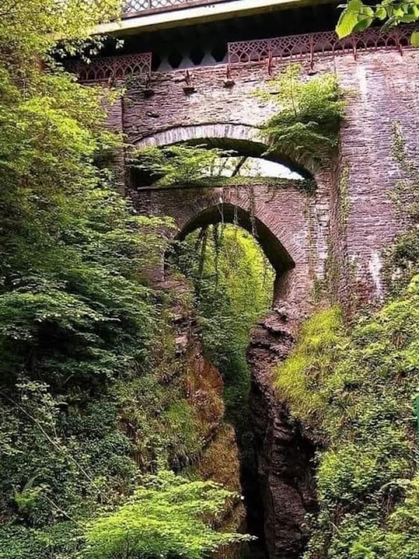 Devil's Bridge