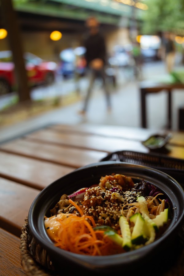 Emira Vegan Sushi Restaurant 3