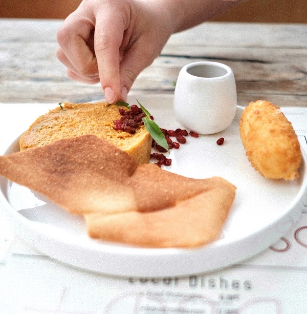 Maisi - Restaurant in Kazbegi 4