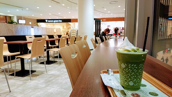 nana's green tea (Tokyo Dome City LaQua) 1