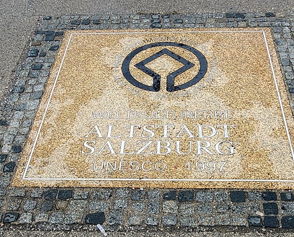 Mozartplatz 3