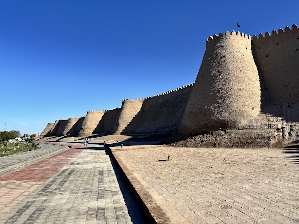 Access to the walls 1