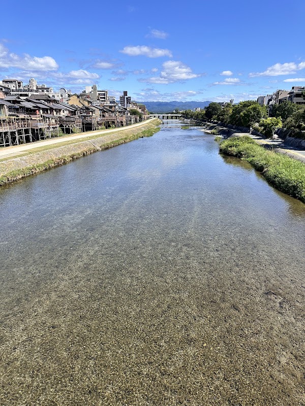 Shijō Bridge