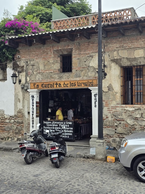 La Cuevita de Los Urquizú 2