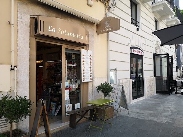 La Salumeria di Raffaele Lapesara