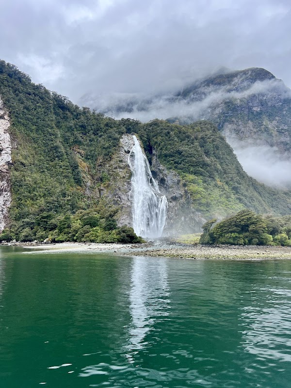 Mitre Peak Cruises 4