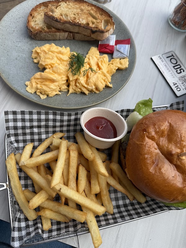 Tods Cafe 3