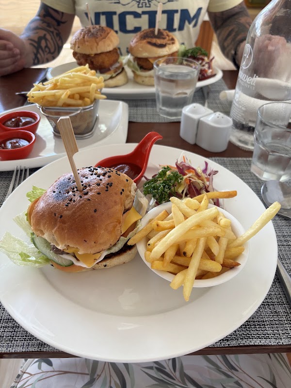 Malaveli Restaurant 4
