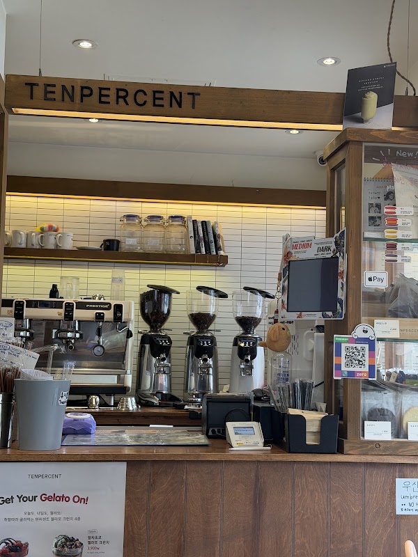 TENPERCENT COFFEE 3