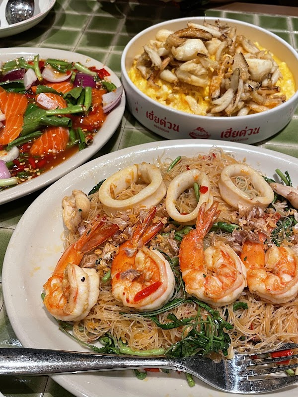 เฮียด่วน Hereduan - 段哥 Thai Street food 3